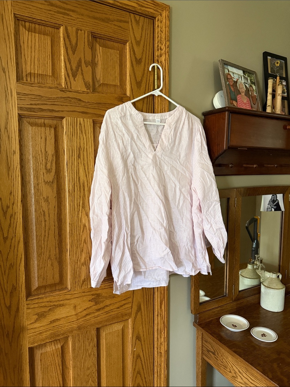 Old Navy Light Pink V-Neck Long Sleeve Tunic